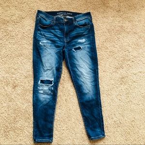 American Eagle distressed Jegging